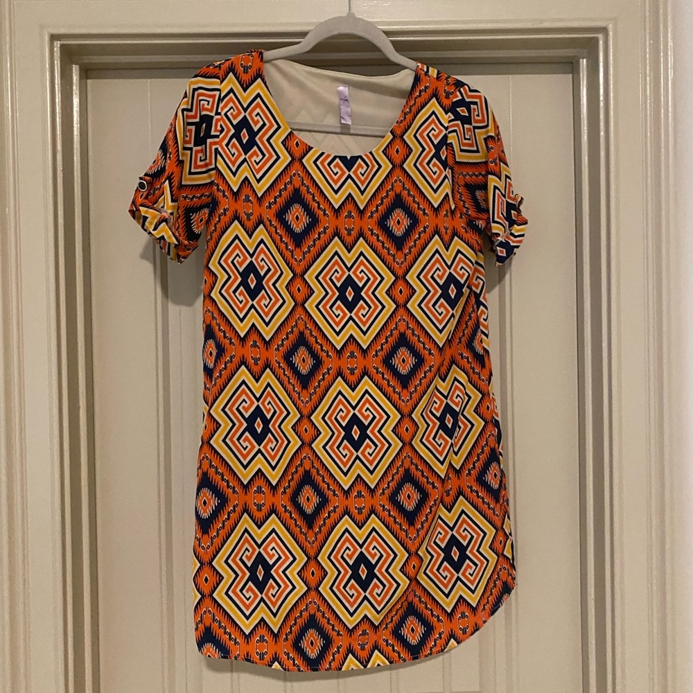 Size small dress, lightly worn